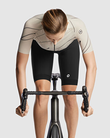 ASSOS UMA GT FORMA ULTRA BLOOD