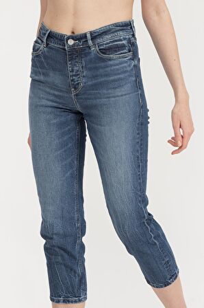 Guess 1981 Capri Button Kadın Jean Pantolon