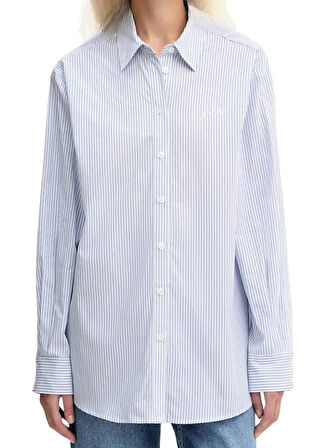 Guess Regular Fit Gömlek Yaka Çizgili Beyaz - Mavi Kadın Gömlek Lauriane Kadın Regular Fit Gömlek