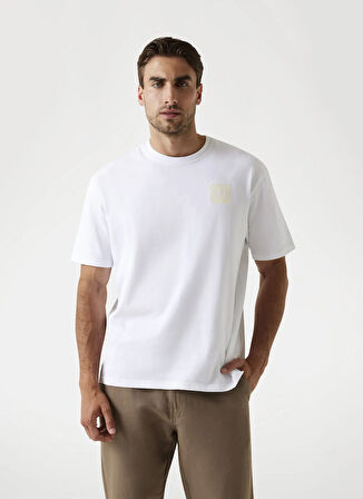 Guess Bisiklet Yaka Baskılı Beyaz Erkek T-Shirt M5YI27KCCM1-G011 Patch Erkek Oversi