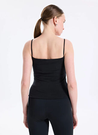 Guess Yuvarlak Yaka Düz Krem Kadın T-Shirt Colette Kadın Aktif Top