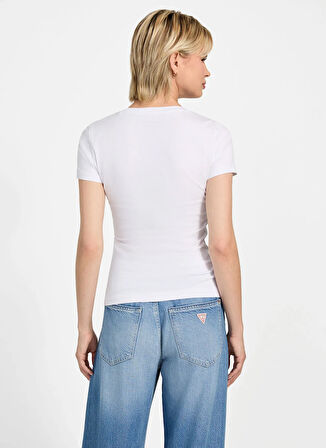Guess Yuvarlak Yaka Baskılı Beyaz Kadın T-Shirt Embro Kadın Slim Fit T-Shirt