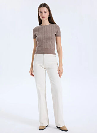 Guess Yuvarlak Yaka Düz Kahve Kadın T-Shirt Chenille Kadın Triko