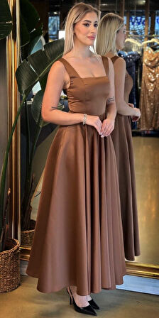 Kahverengi Kalın Askı Kloş Etekli Saten Midi Abiye Elbise 7631