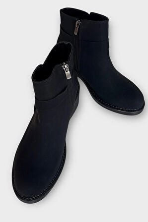 Kadın Toka Detaylı Fermuarlı Kalın Topuk Bot SİYAH - FÜME