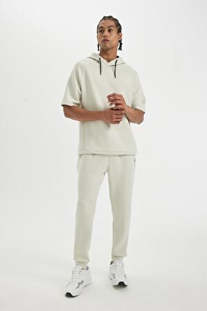 DeFactoFit Standart Fit Kapüşonlu Sporcu Kısa Kollu Skuba Dalgıç Kumaş Tişört C9496AX24AUBG721