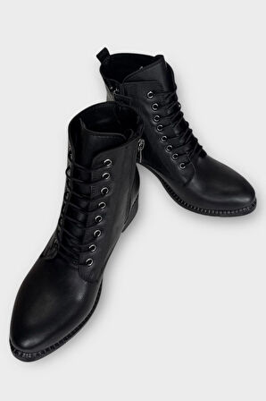 Kadın Bağcık Detaylı Fermuarlı Kalın Topuk Bot  SİYAH