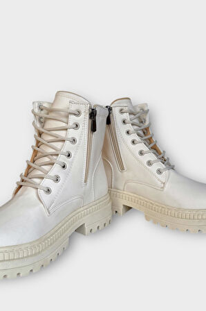 Kalın Taban Bağcıklı Fermuarlı Kadın Bot KREM