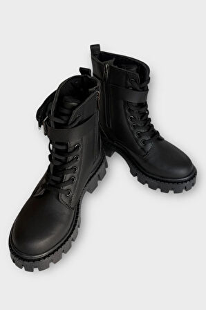 Kadın Çanta Detay Yüksek Kalın Taban Bağcıklı Fermuarlı Bot SİYAH