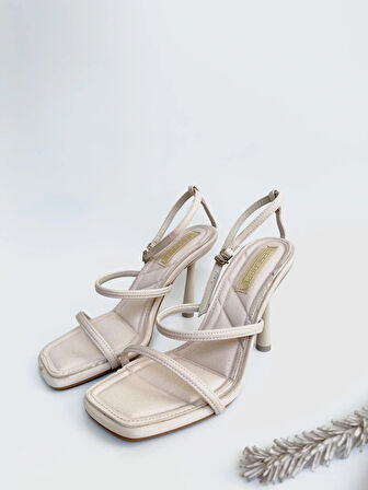 KADIN Ince Şeritli Topuklu Ayakkabı