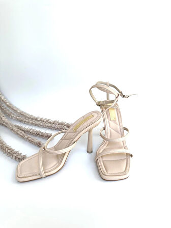 KADIN Ince Şeritli Topuklu Ayakkabı