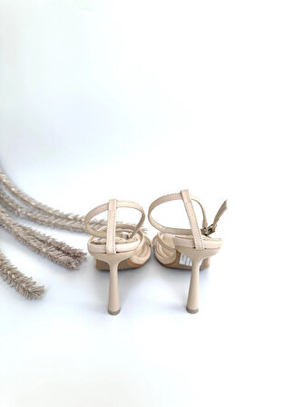 KADIN Ince Şeritli Topuklu Ayakkabı