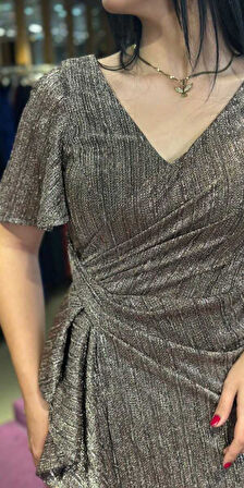 Kahverengi Kısa Kollu Yırtmaçlı Düz Kesim Simli Uzun Abiye Elbise 7653