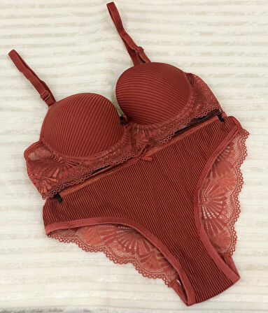 Umt Kadın Dolgulu B Cup Balenli Telli Sütyen Takımı