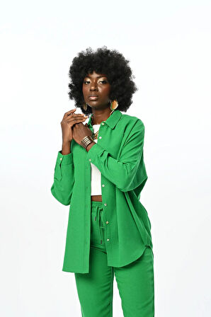 KADIN DÜZ RENK OVERSİZE KESİM GÖMLEK