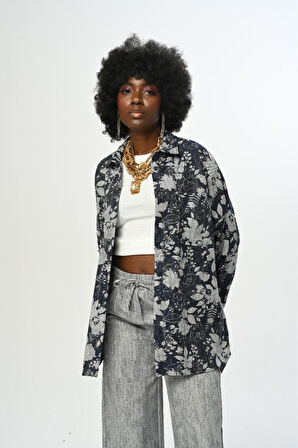 KADIN DESENLİ CEPLİ OVERSİZE KESİM GÖMLEK