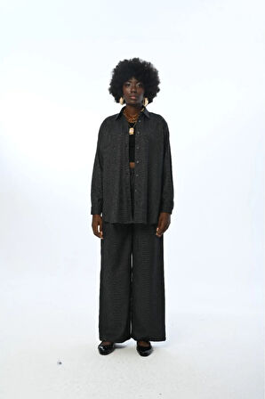 KADIN DÜZ RENK SİMLİ OVERSİZE KESİM GÖMLEK