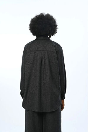 KADIN DÜZ RENK SİMLİ OVERSİZE KESİM GÖMLEK