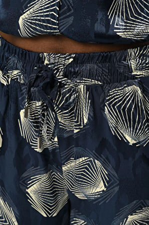 KADIN BELİ LASTİKLİ BOL PAÇA DESENLİ LACİVERT PANTOLON