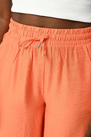 KADIN RAHAT KALIP BELİ LASTİKLİ BOL PAÇA DÜZ PANTOLON