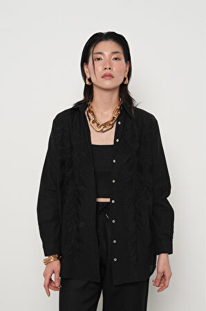 KADIN SİYAH DAL ŞEKLİNDE NAKIŞ İŞLEMELİ OVERSİZE GÖMLEK