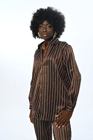 KADIN DÜZ RENK ÇİZGİLİ OVERSİZE KESİM GÖMLEK