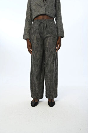 KADIN BELİ LASTİKLİ BOL PAÇA DÜZ SİYAH RENK  PANTOLON