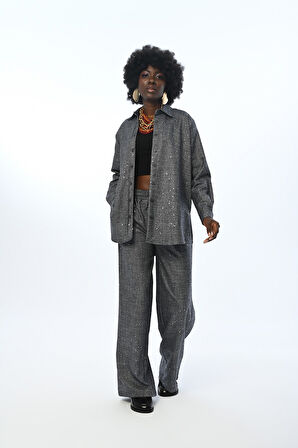 KADIN PUL İŞLEMELİ OVERSİZE KESİM GÖMLEK