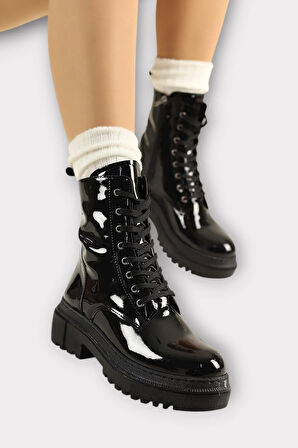 Kalın Taban Fermuarlı Postal Kadın Bot SİYAH - SİYAH