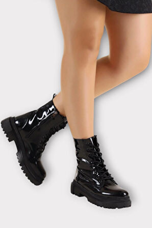 Kalın Taban Fermuarlı Postal Kadın Bot SİYAH - SİYAH