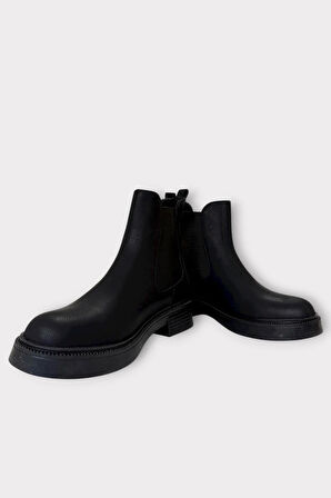 Kısa Topuklu Fermuarlı Kadın Bot SİYAH