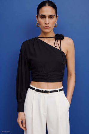 Çiçek Detaylı Bluz Siyah