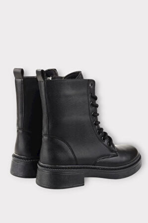 Kaydırmaz Taban Fermuarlı Postal Kadın Bot SİYAH