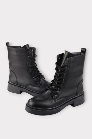 Kaydırmaz Taban Fermuarlı Postal Kadın Bot SİYAH