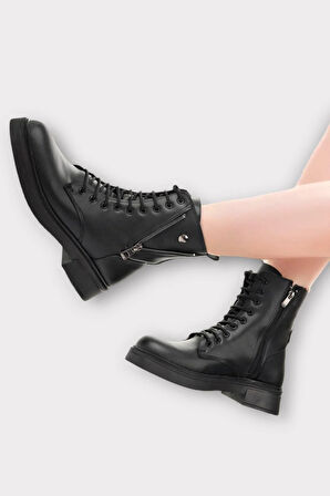 Kaydırmaz Taban Fermuarlı Postal Kadın Bot SİYAH - GÜMÜŞ