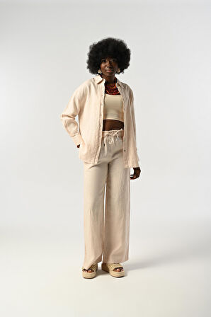 KADIN %100 KETEN ÖNÜ ŞERİT VE ARKASI DÜĞME DETAYLI GÖMLEK