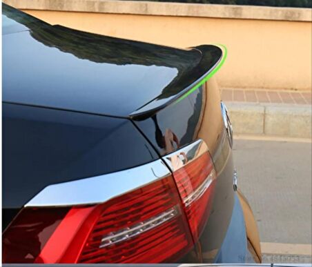 Vw passat için bagaj üstü spoiler 2015+ boyasız