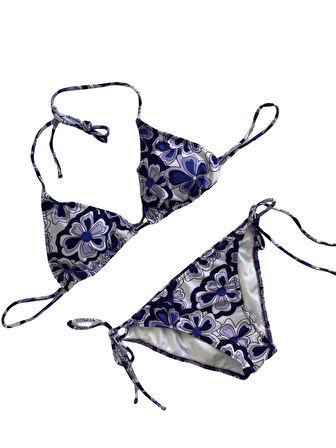 Kadın Lila Çiçek Desenli Boyundan İp Bağlamalı Üçgen Bikini Takımı HZL25S-LC5005
