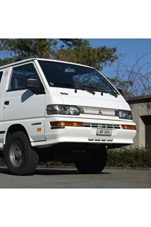 Mitsubishi L300 Yıl 1988-2004 Sol Tampon Sinyali Mb831287