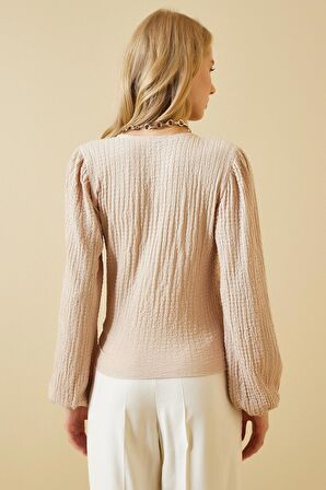 Kadın Bej Dokulu Anvelop Yaka Kuşaklı Trend Rahat Örme Bluz HZL23W-BD104411