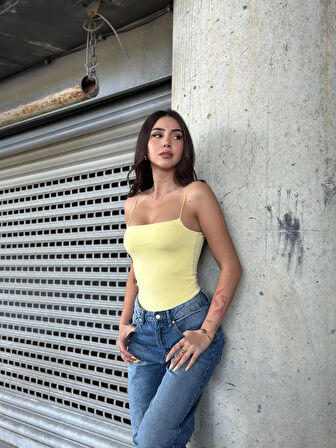 Kadın Sarı İp Askılı Örme Body Bluz HZL24S-ZK11001