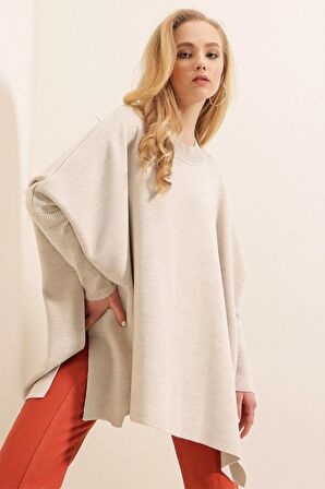 Kadın Krem Oversize Yırtmaçlı Panço Triko Kazak  HZL23W-BD1100761