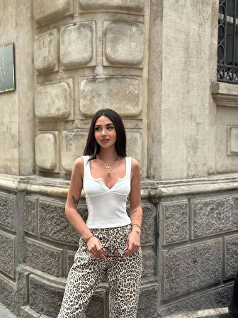 Kadın Beyaz Önü Çıt Çıt Kapamalı Crop HZL25S-ZK11671