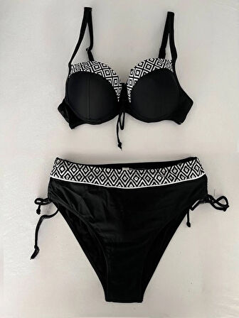 Kadın Siyah Etnik Desenli Bikini Takım HZL25S-LC2218