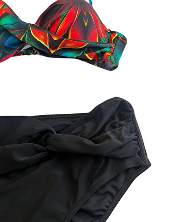 Kadın Siyah Kırmızı Çiçek Desenli Astarlı Büyük Beden Bikini Takımı HZL25S-LC24108