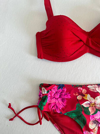 Kadın Kırmızı Taş İşlemeli Çiçek Desenli Bikini Takım HZL25S-LC3368