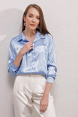 Kadın Buz Mavisi Hafif Dökümlü Saten Yüzeyli Gömlek HZL22W-BD139641