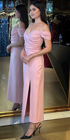 Pudra Madonna Yaka Yırtmaçlı Düz Kesim Krep Midi Abiye Elbise 7696