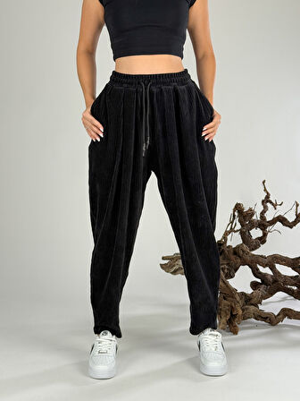 Siyah Kadife Pileli Kadın Jogger Pantolon COC1056