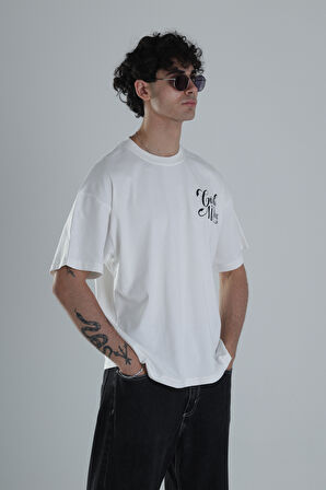 God Wins Beyaz Oversize Tasarım T-Shirt COC1388